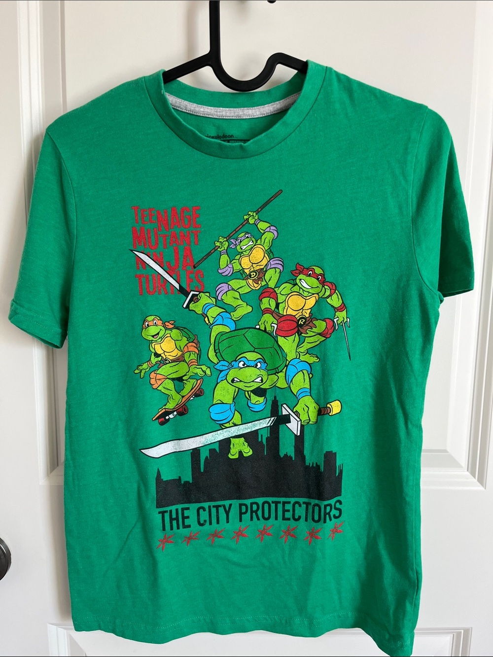 Nickelodeon Green Teenage Mutant Ninja Turtles Graphic Tee